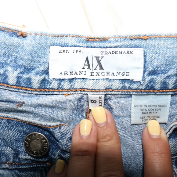 Armani Exchange Size 8 Shorts in Women - Picture 2 of 3